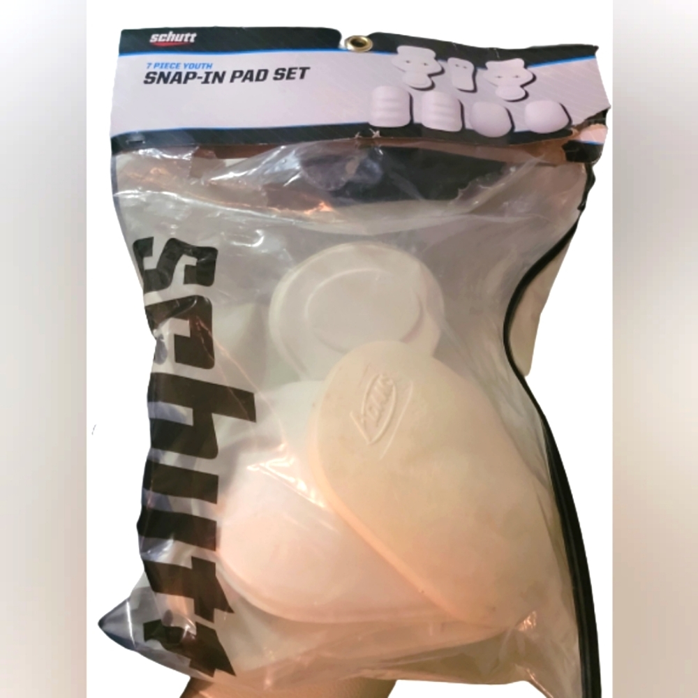 New 6pc snap pad set